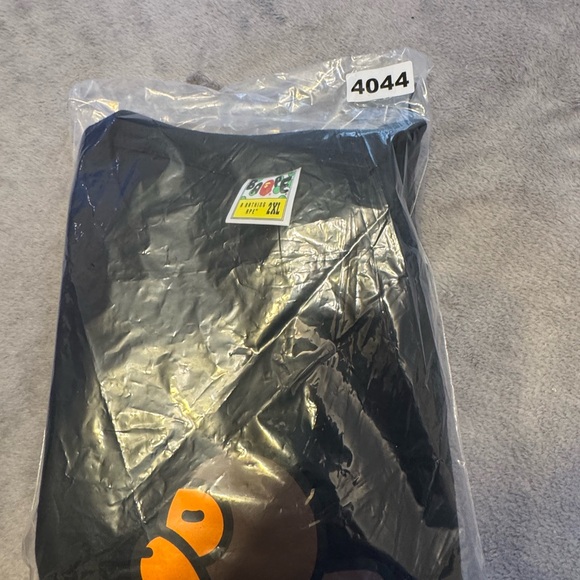 BAPE Glitter Milo on Big Ape Tee Black/Purple Mens 2XL Short Sleeves Tee Shirt - Picture 11 of 11